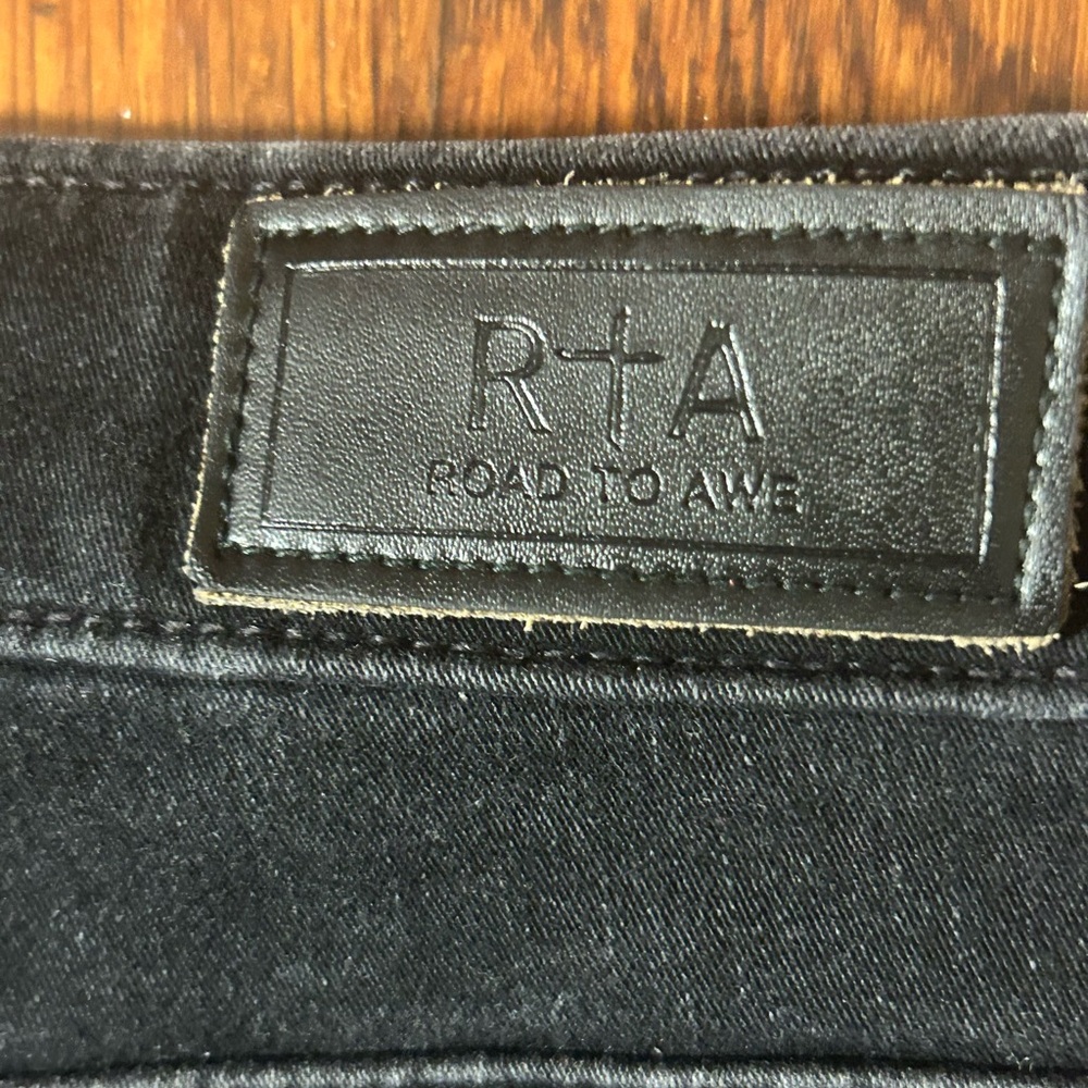 RTA JEANS SIZE 29